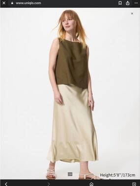 Uniqlo Cream Slip Skirt xl.